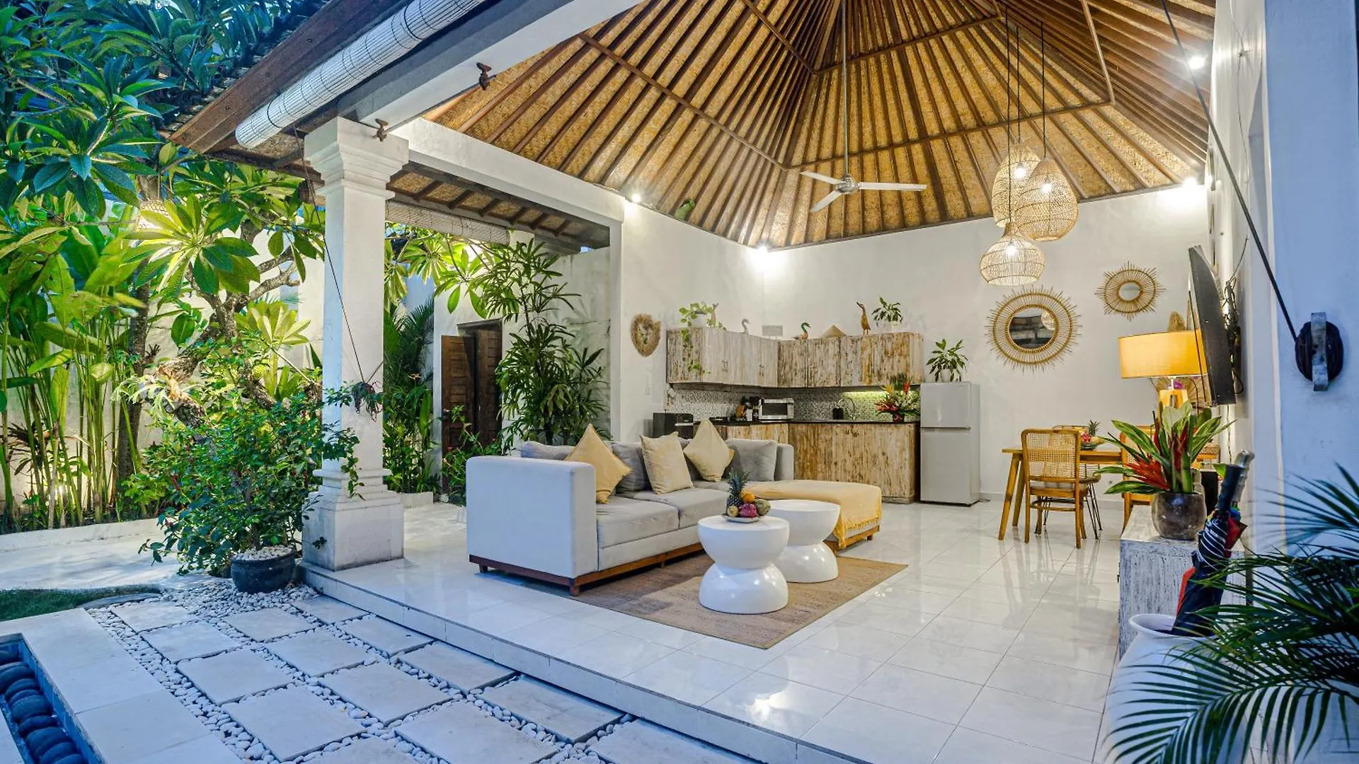 Villa Deba I By Bali Villa Solutions Seminyak